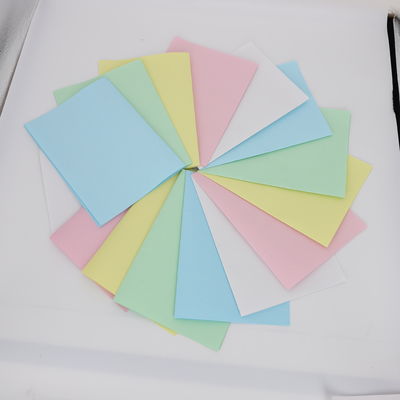 Una piccola dimensione 43*61/61*86 della pasta di cellulosa del vergine della carta copiativa 100% dell'ncr del grado