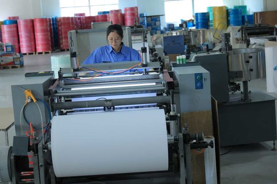 Macchine per tagliare la carta a calore,macchine per tagliare i rotoli di carta,macchine per tagliare la carta NCR,attrezzature per tagliare la carta ad alta velocità